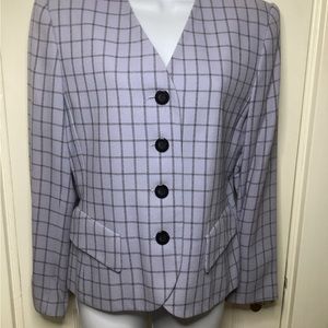 Vintage Kasper A.S.L. Fully lined Suit jacket . Light lilac w/black lines size 8